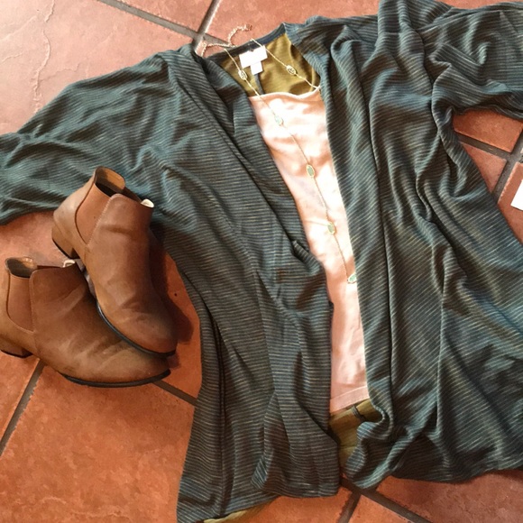 LuLaRoe Sweaters - Lindsay Medium- Lularoe